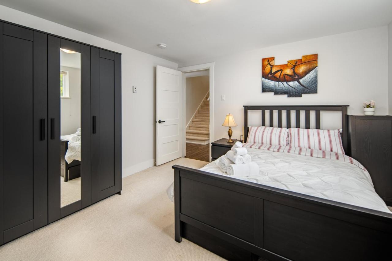 Gorgeous 4 Bedroom Garden Level Suite At Vancouver West & Ubc Zewnętrze zdjęcie