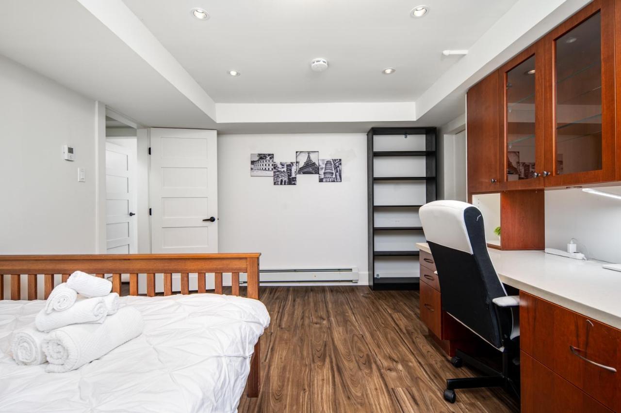 Gorgeous 4 Bedroom Garden Level Suite At Vancouver West & Ubc Zewnętrze zdjęcie